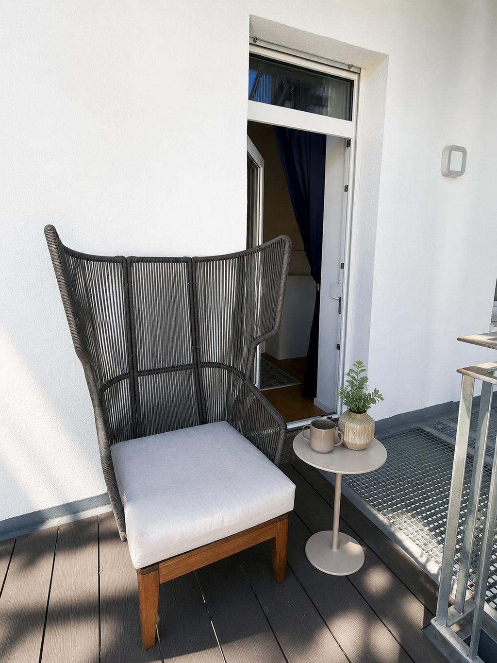 Luxury Balcony Apartment in Wiesbaden Center